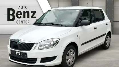 Gebraucht Skoda Fabia Special 86 PS (63 kW) 2011 Weiß Limousine