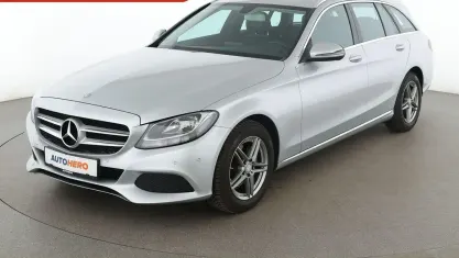 Gebraucht Mercedes C180 Avantgarde 156 PS (114 kW) 2016 Grau Kombi