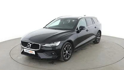 Schwarz Gebraucht 2019 Volvo V60 Momentum Kombi | 23.640 € (Guter Preis)