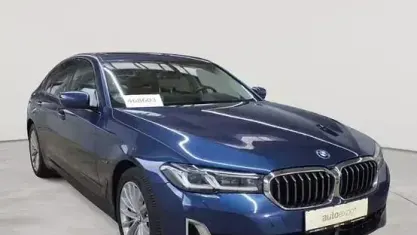 Gebraucht BMW 545e Luxury Line 286 PS (210 kW) 2022 Phytonicblau Limousine