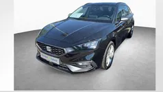 Midnight schwarz metallic Gebraucht 2024 Seat Leon FR Kombi | 27.380 € (Guter Preis)