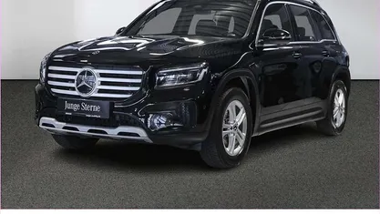 Unilack nachtschwarz Gebraucht 2024 Mercedes GLB200 SUV | 39.690 € (Fairer Preis)