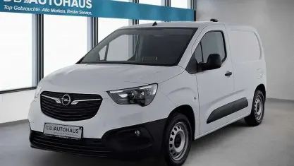 Gebraucht Opel Combo Edition 102 PS (75 kW) 2022 Weiß Van / Kleinbus