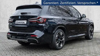 Gebraucht BMW iX3 M Sport 264 kW (360 PS) 2023 Schwarz SUV