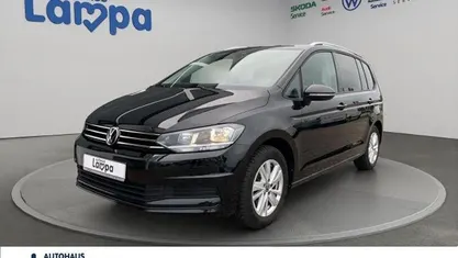 Gebraucht 2024 VW Touran Comfortline Van / Kleinbus | 33.830 € (Fairer Preis)