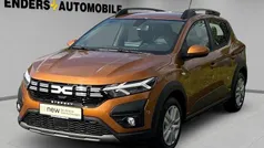 Orange Gebraucht 2023 Dacia Sandero Expression Kleinwagen | 16.490 € (Fairer Preis)