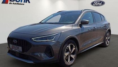 Käytetty Ford Focus Active 155 HP (114 kW) 2023 Harmaa Sedan