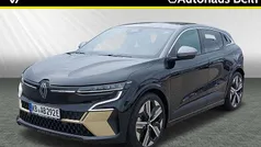 Black pearlschwarz, dach in d Gebraucht 2022 Renault Mégane Iconic Limousine | 32.990 € (Fairer Preis)