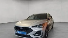Moondust silber metallic Gebraucht 2023 Ford Focus ST-Line X Kombi | 24.380 € (Fairer Preis)