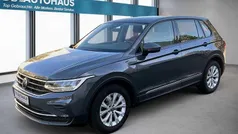 Grau Gebraucht 2023 VW Tiguan SUV | 22.850 € (Superpreis)