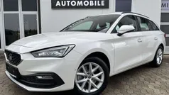 "candy" weiss Gebraucht 2022 Seat Leon Style Kombi | 21.979 € (Fairer Preis)