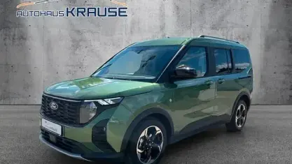 Gebraucht Ford Tourneo Courier Active 125 PS (91 kW) 2025 Grün Van / Kleinbus