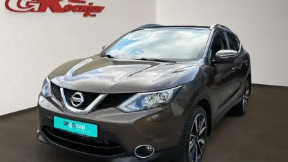 Gebraucht Nissan Qashqai Tekna 116 PS (85 kW) 2017 Braun SUV