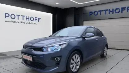Gebraucht Kia Rio Vision 101 PS (74 kW) 2022 Denimblau metallic Limousine