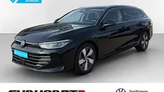 Gebraucht 2024 VW Passat Elegance Kombi | 36.590 € (Guter Preis)