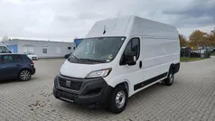 Weiß Gebraucht 2023 Fiat Ducato Van | 34.759 € (Fairer Preis)