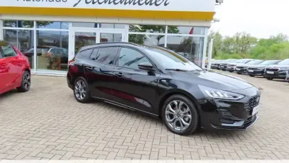 Używany Ford Focus ST-Line X 125 KM (91 kW) 2023 Czarny Kombi