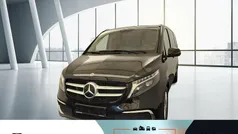 Obsidianschwarz metallic Gebraucht 2023 Mercedes V300 Van / Kleinbus | 59.450 € (Guter Preis)