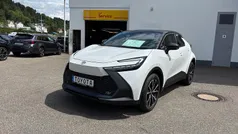 Platinumweiß/schwarz Gebraucht 2025 Toyota C-HR SUV | 40.420 € (Fairer Preis)