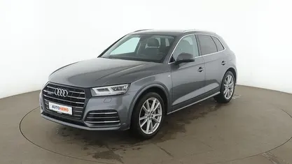 Grau Gebraucht 2020 Audi Q5 Sport SUV | 31.120 € (Fairer Preis)