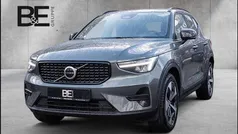 Grün Gebraucht 2025 Volvo XC40 Plus SUV | 39.950 € (Fairer Preis)