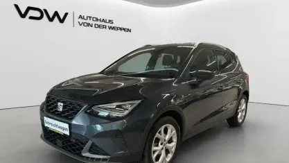 Używany Seat Arona FR 110 KM (80 kW) 2023 Szary SUV