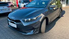 (h8g) dark penta metal m Gebraucht 2024 Kia Ceed Sportswagon Spirit Kombi | 25.990 € (Guter Preis)