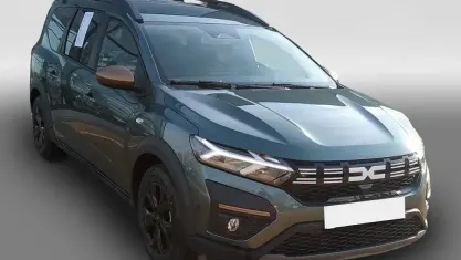 Second-hand Dacia Jogger Extreme 141 CP (103 kW) 2025 Monovolum