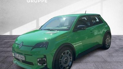 Używany Renault 5 E-Tech Evolution 89 kW (122 KM) 2025 Zielony Sedan/Limuzyna