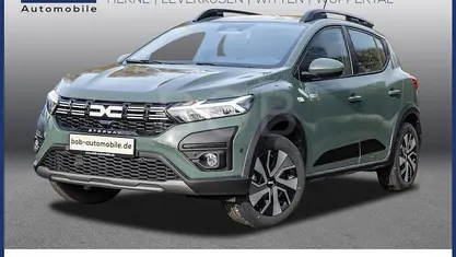 Dolomitgrau (grau) Gebraucht 2025 Dacia Sandero Expression Kleinwagen | 17.333 € (Guter Preis)