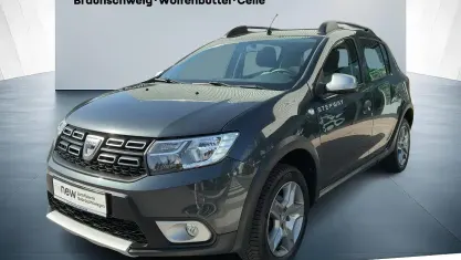 Gebraucht Dacia Sandero Anniversary 90 PS (66 kW) 2020 Grau "comete" (grau)