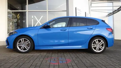 Blau Gebraucht 2022 BMW 118 M Sport Kleinwagen | 25.950 € (Fairer Preis)