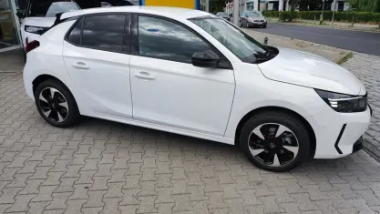 Neu Opel Corsa-e 100 kW (136 PS) 2026 Weiss Kleinwagen