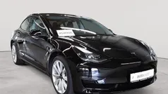 Solid black Gebraucht 2023 Tesla Model 3 Limousine | 30.790 € (Fairer Preis)