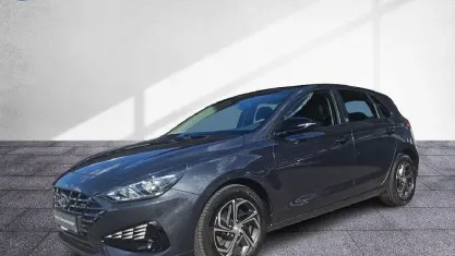 Gebraucht Hyundai i30 Edition 30 120 PS (88 kW) 2022 Dark knight / mic Limousine