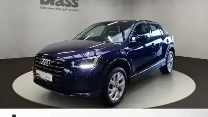 Gebraucht Audi Q2 Ambiente 150 PS (110 kW) 2025 Navarrablau metallic SUV
