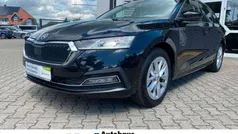 Schwarzmagic perleffekt Gebraucht 2023 Skoda Octavia Style Kombi | 29.450 € (Fairer Preis)
