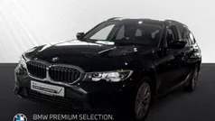 Schwarz Gebraucht 2021 BMW 320 Advantage Kombi | 24.898 € (Fairer Preis)