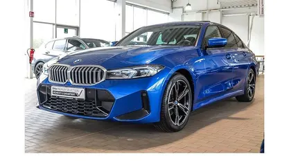 Gebraucht BMW 320 M Sport 184 PS (135 kW) 2022 Blau Limousine