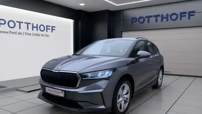 Gebraucht Skoda Enyaq iV Loft 108 kW (148 PS) 2023 Graphitegrau metallic SUV