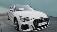 Weiß Gebraucht 2023 Audi A3 Sportback S-Line Limousine | 32.090 € (Fairer Preis)