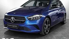 Metalliclack spektralblau Gebraucht 2024 Mercedes B200 Progressive Van / Kleinbus | 31.440 € (Guter Preis)