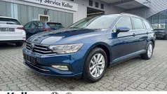 Aquamarinblau Gebraucht 2023 VW Passat Business Kombi | 27.370 € (Fairer Preis)