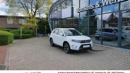 Second-hand Suzuki Vitara Comfort+ 140 CP (102 kW) 2023 Alb SUV