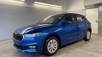 Neu Skoda Fabia Selection 95 PS (69 kW) 2025 [8x8x] race blue metallic [8x8x] race blue metallic Kleinwagen