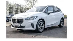 Weiß Gebraucht 2022 BMW 218 Active Tourer Sport Line Van / Kleinbus | 22.990 € (Fairer Preis)