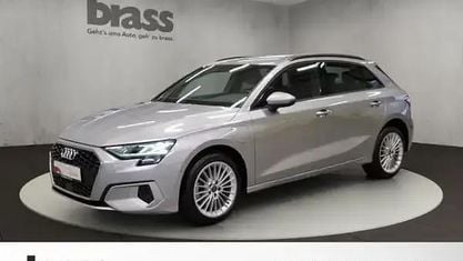Używany Audi A3 Advanced 204 KM (150 kW) 2023 Srebrny Sedan/Limuzyna