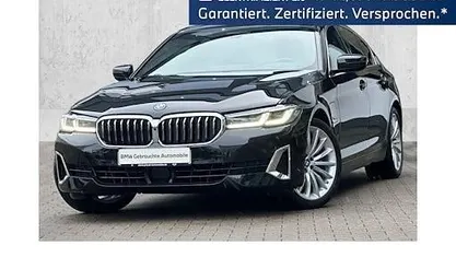 Gebraucht BMW 545e Luxury Line 394 PS (289 kW) 2023 Limousine