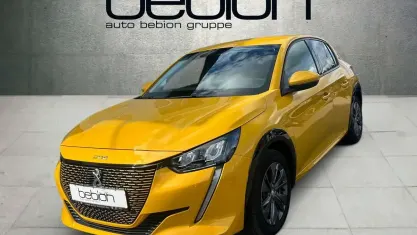 Gebraucht Peugeot e-208 Allure 100 kW (136 PS) 2021 Metfa faro gelb Kleinwagen