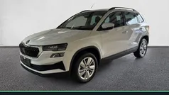 Moonweiß perleffekt Gebraucht 2024 Skoda Karoq Selection SUV | 32.950 € (Fairer Preis)